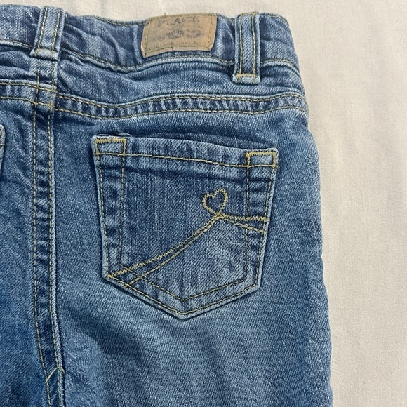 The Children's Place Classic Blue Kids Jeans w/ adjustable waist - Picture 4 of 4